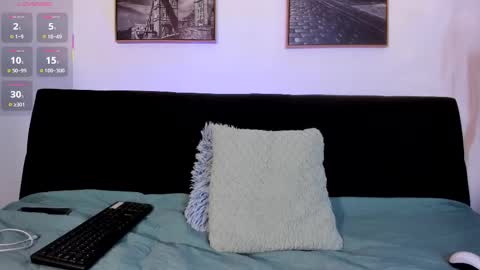 Snapshot of sweet_alessandro1 chatting on March 9, 2025, 9:02 am alessandre online show from March 9, 2025, 9:02 am