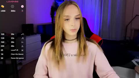 Snapshot of sweet_ali3s chatting on September 9, 2025, 4:06 pm Call me Alis online show from September 9, 2025, 4:06 pm