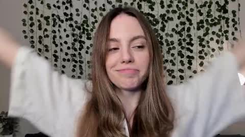 Alice online show from October 14, 2025, 7:20 am