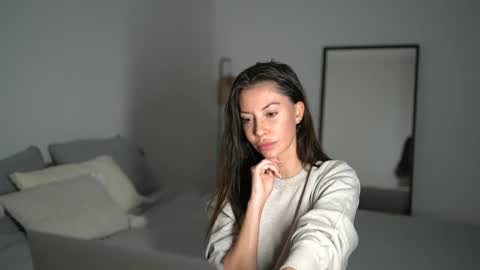 Dorothea online show from November 2, 2025, 9:06 pm