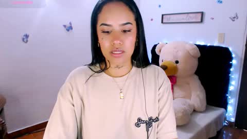 Stephanie online show from December 18, 2025, 1:50 pm