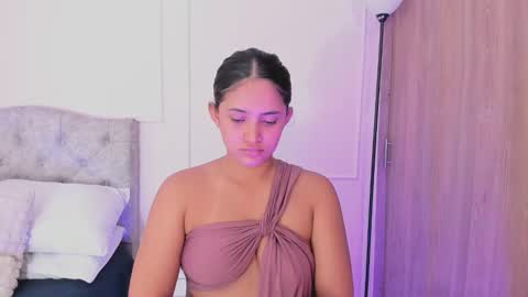 Snapshot of sweet_asheley chatting on October 15, 2025, 3:39 am Asheley online show from October 15, 2025, 3:39 am