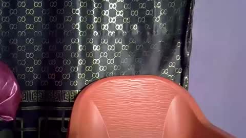 Snapshot of sweet_baby06 chatting on October 26, 2025, 3:01 am baby girl online show from October 26, 2025, 3:01 am