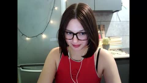 Snapshot of sweet_bella1318 chatting on December 14, 2025, 11:04 am Bella dont forget thumbs up online show from December 14, 2025, 11:04 am