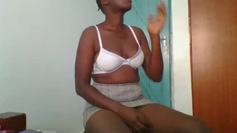 Snapshot of sweet_blackberry93 chatting on January 31, 2025, 4:14 am bella online show from January 31, 2025, 4:14 am