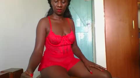 Snapshot of sweet_blackberry93 chatting on February 13, 2025, 5:58 am bella online show from February 13, 2025, 5:58 am