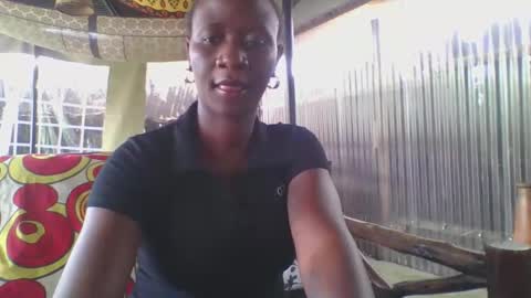 Snapshot of sweet_blackberry93 chatting on September 13, 2025, 12:16 pm bella online show from September 13, 2025, 12:16 pm