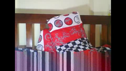 Snapshot of sweet_blackberry93 chatting on October 22, 2025, 11:54 am bella online show from October 22, 2025, 11:54 am