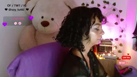 Snapshot of sweet_bluee chatting on January 27, 2025, 12:48 pm Tutti online show from January 27, 2025, 12:48 pm