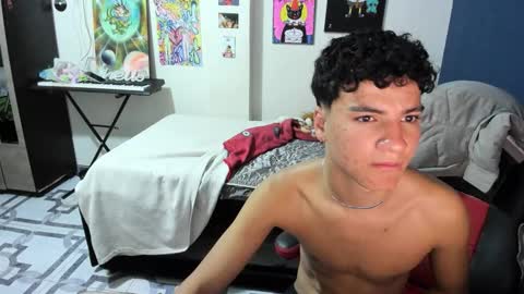 Snapshot of sweet_boys_xx chatting on September 15, 2025, 3:39 am CristianBrayan PVT OPEN online show from September 15, 2025, 3:39 am