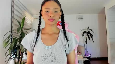 Snapshot of sweet_brunette88 chatting on December 13, 2025, 8:14 pm sweet_brunette88 online show from December 13, 2025, 8:14 pm