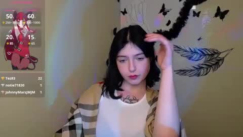 Snapshot of sweet_cherryg chatting on February 6, 2025, 4:47 pm Ivy online show from February 6, 2025, 4:47 pm