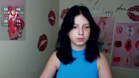 Snapshot of sweet_cherryg chatting on October 12, 2025, 6:45 am Ivy online show from October 12, 2025, 6:45 am