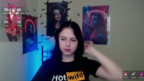 Ivy online show from November 24, 2025, 7:08 am