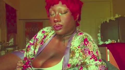 Snapshot of sweet_dhalia chatting on September 27, 2025, 6:35 pm SweetDahlia online show from September 27, 2025, 6:35 pm