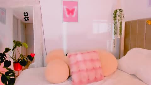 Snapshot of sweet_doll_ chatting on November 22, 2025, 11:37 pm Dulce ONLYFANS jessica78784405 online show from November 22, 2025, 11:37 pm