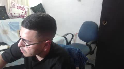 sweet_fantasy_couple online show from February 20, 2025, 11:21 pm