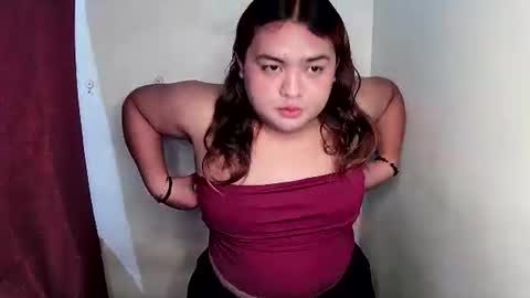 sweet_frex123 online show from November 30, 2025, 9:13 am