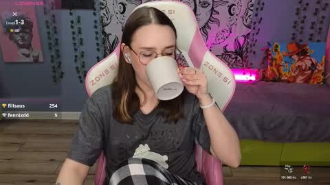 Alice online show from September 25, 2025, 4:27 am