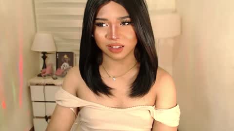 Snapshot of sweet_hoelly chatting on February 3, 2025, 3:06 pm Slutty Shannel online show from February 3, 2025, 3:06 pm