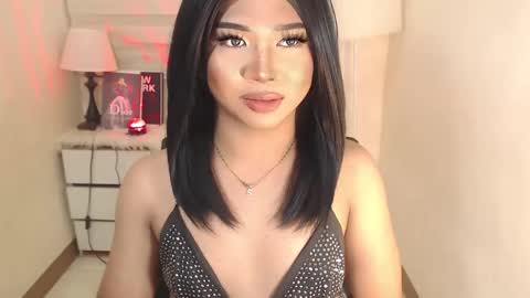 Snapshot of sweet_hoelly chatting on February 13, 2025, 2:42 pm Slutty Shannel online show from February 13, 2025, 2:42 pm