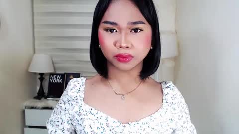 Snapshot of sweet_hoelly chatting on February 26, 2025, 9:21 am Slutty Shannel online show from February 26, 2025, 9:21 am