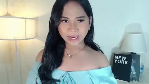 Snapshot of sweet_hoelly chatting on March 12, 2025, 5:46 am Slutty Shannel online show from March 12, 2025, 5:46 am