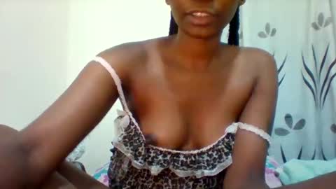 Snapshot of sweet_jovial chatting on October 14, 2025, 1:28 am sweet_jovial online show from October 14, 2025, 1:28 am