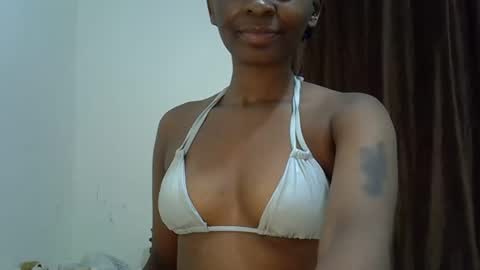 Snapshot of sweet_jovial chatting on November 3, 2025, 7:37 pm sweet_jovial online show from November 3, 2025, 7:37 pm