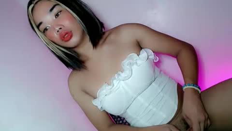 Snapshot of sweet_katrina69 chatting on October 5, 2025, 2:10 am sweet_katrina69 online show from October 5, 2025, 2:10 am
