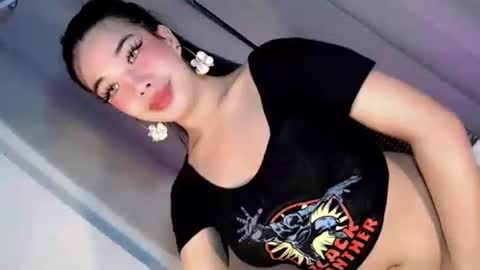 Snapshot of sweet_katrina69 chatting on October 19, 2025, 11:44 am sweet_katrina69 online show from October 19, 2025, 11:44 am