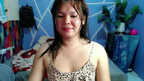 Snapshot of sweet_kendallxxxx chatting on December 21, 2024, 4:57 pm Nicahhh online show from December 21, 2024, 4:57 pm