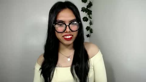Snapshot of sweet_kyline69 chatting on November 21, 2025, 4:33 am sweet_kyline69 online show from November 21, 2025, 4:33 am