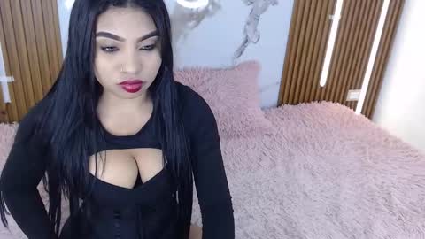 Snapshot of sweet_lee2 chatting on November 23, 2025, 1:00 pm carollay online show from November 23, 2025, 1:00 pm