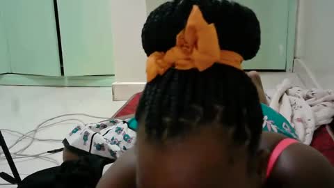 Snapshot of sweet_lilianah chatting on February 4, 2025, 3:54 am sweet_lilianah online show from February 4, 2025, 3:54 am