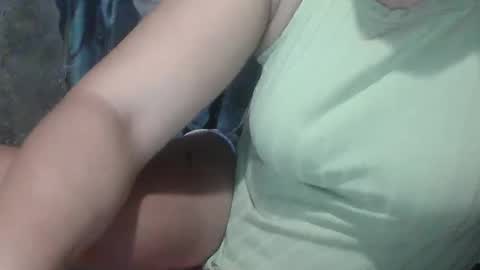 Snapshot of sweet_lily0613 chatting on February 3, 2025, 3:17 pm sweet_lily0613 online show from February 3, 2025, 3:17 pm