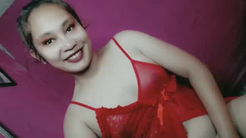 Snapshot of sweet_lover5 chatting on February 18, 2025, 2:27 am SWEET LOVE online show from February 18, 2025, 2:27 am