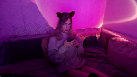 Snapshot of sweet_mol1y chatting on October 7, 2025, 3:47 am sweet_mol1y online show from October 7, 2025, 3:47 am