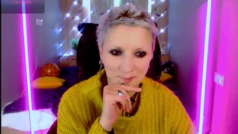 Snapshot of sweet_n_strong chatting on October 28, 2025, 8:07 am sweet_n_strong online show from October 28, 2025, 8:07 am