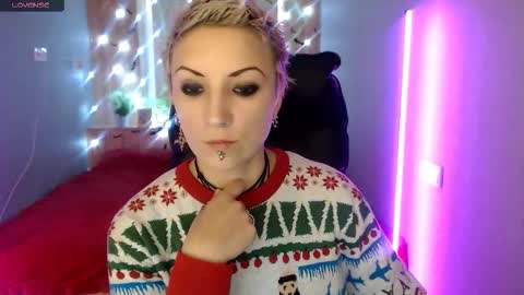 Snapshot of sweet_n_strong chatting on November 13, 2025, 8:02 am sweet_n_strong online show from November 13, 2025, 8:02 am