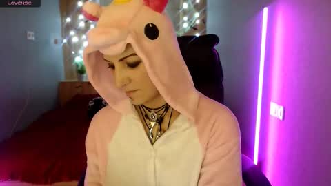 Snapshot of sweet_n_strong chatting on November 17, 2025, 12:55 pm sweet_n_strong online show from November 17, 2025, 12:55 pm