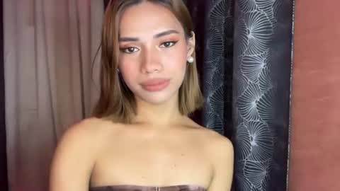 sweet_nikki03 online show from November 16, 2025, 7:08 pm