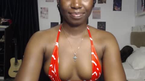 Snapshot of sweet_puna chatting on November 12, 2025, 8:59 am Nancy online show from November 12, 2025, 8:59 am
