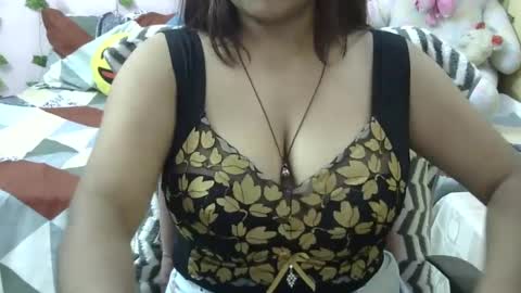 Snapshot of sweet_shivani chatting on October 5, 2025, 11:52 am sweet_shivani online show from October 5, 2025, 11:52 am