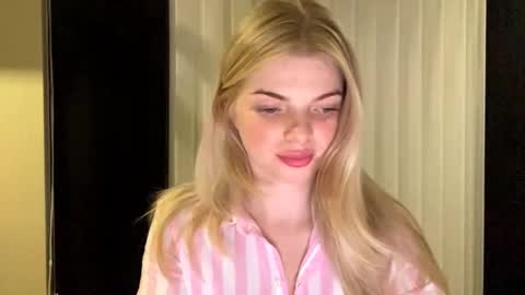 Mira online show from November 4, 2025, 9:47 pm