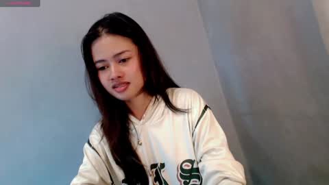 Snapshot of sweet_sirenxx chatting on January 10, 2025, 5:15 am Leah online show from January 10, 2025, 5:15 am