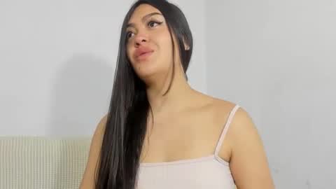 Snapshot of sweet_sophie_7 chatting on December 10, 2024, 7:11 pm sweet_sophie_7 online show from December 10, 2024, 7:11 pm