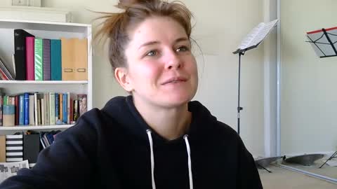 Snapshot of sweet_truffle chatting on January 25, 2025, 3:41 pm Heidi Brenner - Please check bio for schedule FAQ online show from January 25, 2025, 3:41 pm