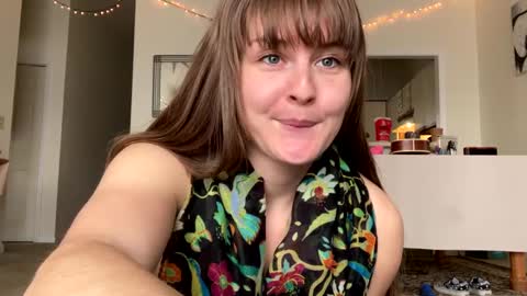 Snapshot of sweet_truffle chatting on February 19, 2025, 7:16 pm Heidi Brenner - Please check bio for schedule FAQ online show from February 19, 2025, 7:16 pm