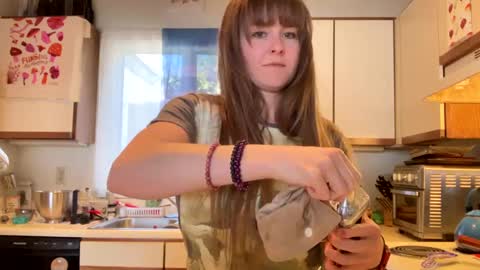 Snapshot of sweet_truffle chatting on February 23, 2025, 7:17 pm Heidi Brenner - Please check bio for schedule FAQ online show from February 23, 2025, 7:17 pm